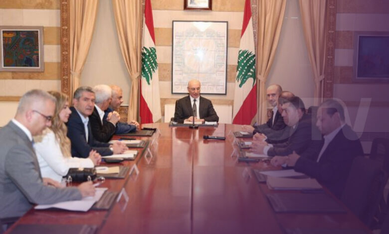 الحجار اجتمع يحث مع المحافظين سلسلة ملفات طابعها أمني وإداري