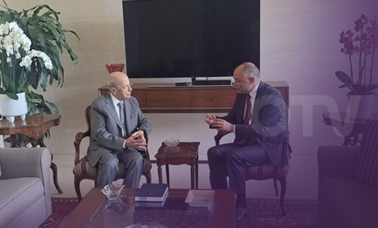 الرئيس ميشال عون يستقبل سفير تونس مودعا