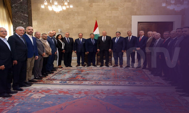 عون استقبل وفدا من نقابة الأطباء: لمواجهة عمليات الاحتيال الطبي التي تحصل من قبل منتحلي صفة طبيب