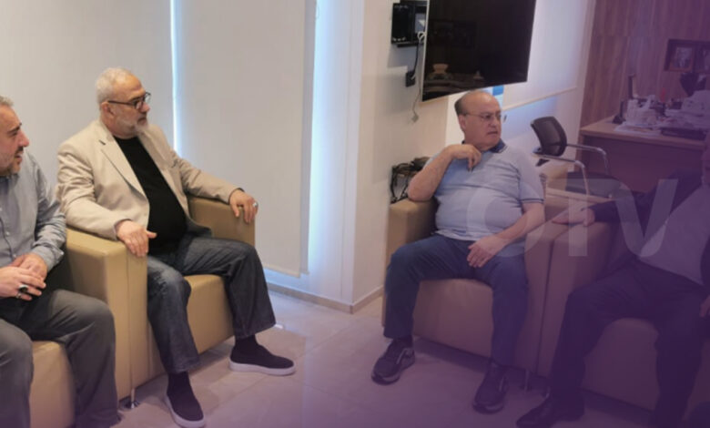لقاء بين وهاب ووفد من “الحزب”: لتحصين لبنان من تداعيات الأزمة السورية