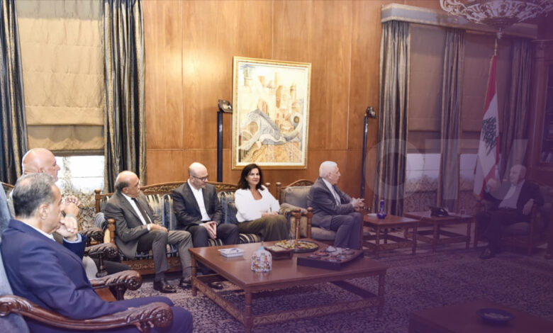 بري يستقبل رئيس واعضاء نقابة المستشفيات في لبنان