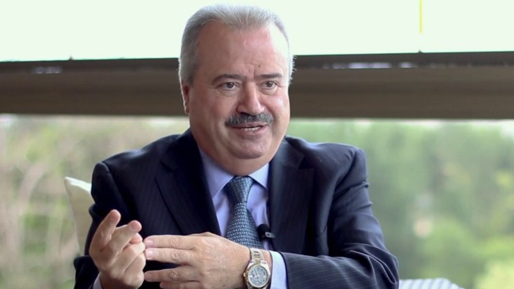 شركات عالمية تخفض آلاف الوظائف مع تصاعد تأثير الذكاء الاصطناعي وتراجع معنويات المستهلكين