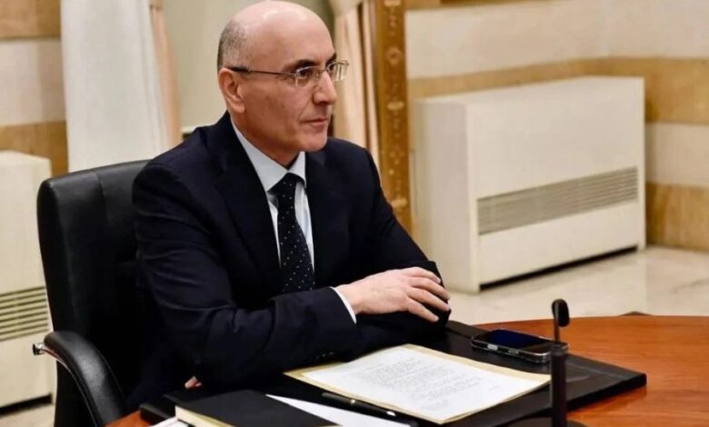 الحجار وجه عددا من الكتب الى المعنيين حول السلامة المرورية