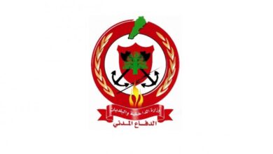 الدفاع المدني: استمرار عمليات الإطفاء والتبريد داخل معمل كاوتشوك في بعورتة قضاء عاليه