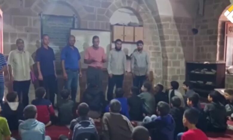 بعد انهيار المنظومة التعليمية: مبادرات محلية في غزة لتحويل الكتاتيب إلى مدارس بديلة