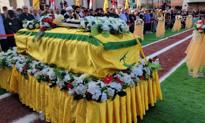 تشييع جماهيري في النبطية لـ 5 شهداء ارتقوا اثر غارات إسرائيلية