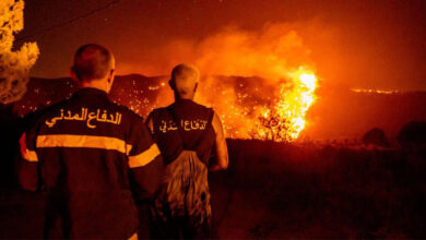 حريق كبير في بلدة عندقت شمال لبنان وفرق الدفاع المدني تعمل على إخماده