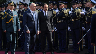 لبنان وقبرص يوقعان اتفاقية ترسيم الحدود البحرية