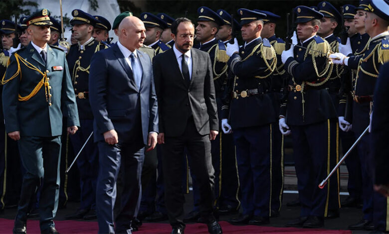 لبنان وقبرص يوقعان اتفاقية ترسيم الحدود البحرية