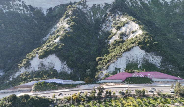 إعادة فتح طريق شكا الدولي بعد نحو ثماني سنوات من الإقفال 