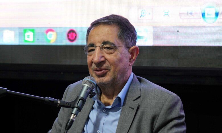 النائب حسين الحاج حسن يرد على تصريحات وزير الخارجية