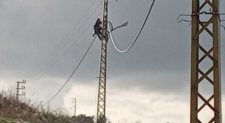 بلدية مركبا تُباشر بتوصيل شبكة الكهرباء لتغطية جميع أحياء البلدة