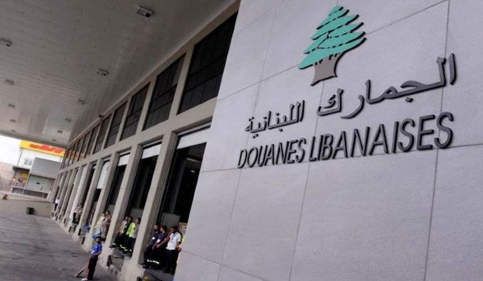 جمارك صيدا ضبطت كمية كبيرة من الاحذية المهربة