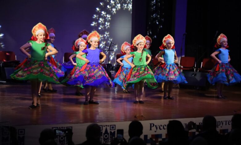 عندما تتعانق موسكو وفلسطين في بيروت: ليلةٌ احتفالية في البيت الروسي تتوهّج بالتضامن