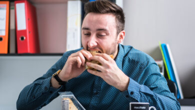 لماذا علينا مضغ الطعام لأكثر من 20 مرة؟