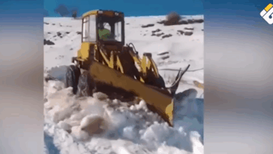 إعادة فتح طريق القموعة الهرمل بعد تراكم الثلوج الكثيفة