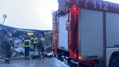 الدفاع المدني: إخماد حريق في محاذاة محطة لتوزيع المحروقات على أوتوستراد عمشيت