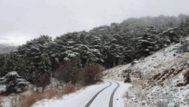 الطرق الجبلية المقطوعة جراء تراكم الثلوج