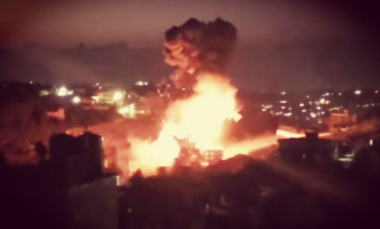 بعد العدوان الاسرائيلي… مواصلة العمل في بلدة كفرحتى الجنوبية لإزالة الركام وإعادة فتح الطريق