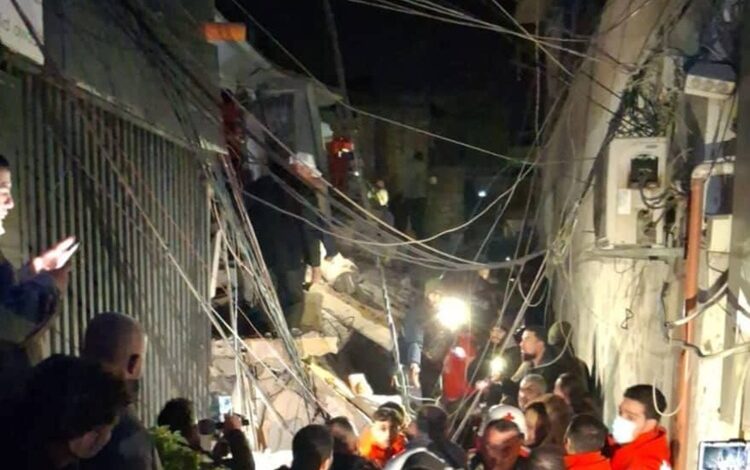 لبنان | انهيار مبنى في طرابلس.. امرأة تحت الأنقاض وأربعة أشخاص في عداد المفقودين