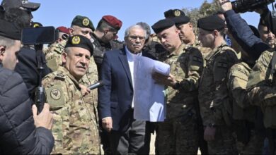 رئيس الحكومة في جولة جنوبية: بسط سلطة الدولة يكون ايضا بالكهرباء والمدارس والمستشفيات والطرق