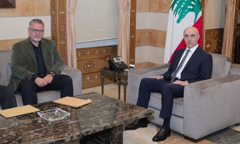 وزير الداخلية استقبل النائب فياض وعرض مع الخولي شؤونا إدارية