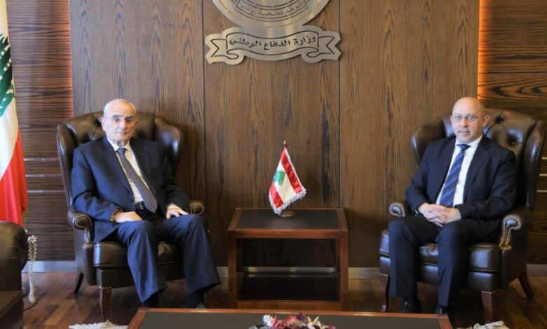 وزير الدفاع استقبل آلان عون