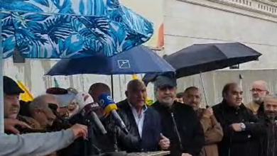 بالفيديو… وقفة تضامنية أمام السفارة الإيرانية في بيروت تنديداً بقرار الخارجية اللبنانية