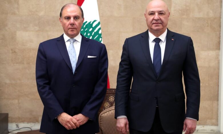 عون يبحث مع حاكم مصرف لبنان الإجراءات النقدية الاحترازية