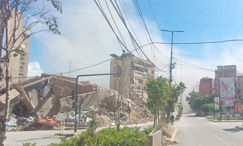 غارة إسرائيلية تستهدف مبنى سكنيًا في الضاحية الجنوبية لبيروت وتخلّف أضرارًا كبيرة
