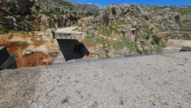 محلقة صهيونية فوق رؤؤس الصحافيين على جسر الدلافة