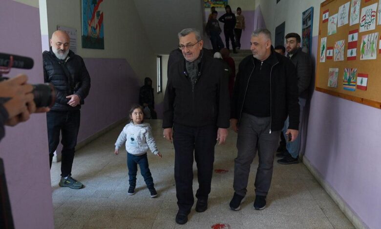 نواب المقاومة يكثفون جولاتهم على مراكز الإيواء للاطلاع على أحوال الأهالي عن قرب.