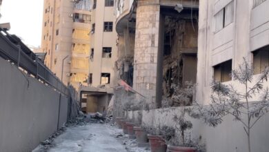 وزير الإعلام يدعو إلى حماية الإعلاميين وضمان مسؤولية وسائل الإعلام