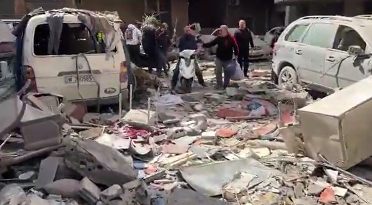 العدو الصهيوني نفذ عشرات الغارات على العديد من المناطق اللبنانية