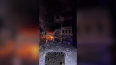 بالفيديو | غارة إسرائيلية تستهدف حي المسلخ في مدينة النبطية