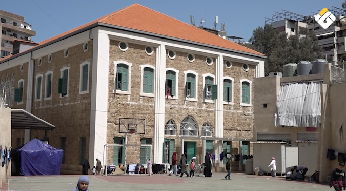 تقرير مصور | النازحون يتابعون التطورات في بنت جبيل ويؤكدون صمودهم في وجه العدوان