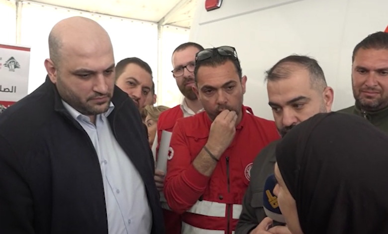 تقرير مصور | وزيرا العمل والصحة يتفقدان مراكز الإيواء…جولة دعم وصمود