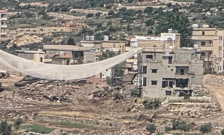 بالصورة | شادر وشباك بين آليات العدو وجنوده ومحلقات المقاومة