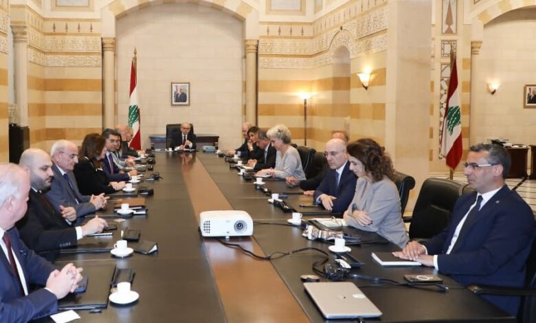 الاجتماع الوزاري في السراي تناول المفاوضات والنازحين