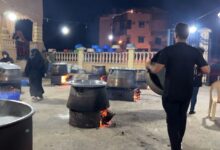 تقرير مصور | الهريسة العاشورائية… تقليدٌ متجذّر في الجنوب يجسّد روح العطاء والوفاء للإمام الحسين (ع)