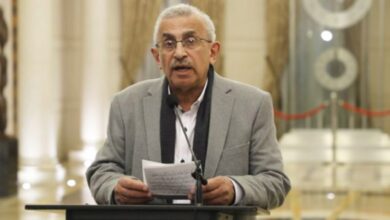 أسامة سعد يؤكد أهمية توحيد الجهود لمواجهة الأزمات