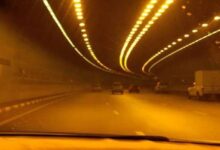 أعمال تنظيف داخل ‎أنفاق المطار باتجاه بيروت.. وتحويل السير