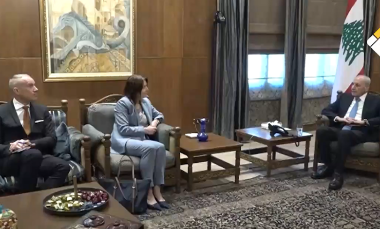 تحركات دبلوماسية في عين التينة… الرئيس بري يبحث مع مفوض الأمم المتحدة تطورات لبنان والاعتداءات الإسرائيلية وملف النازحين